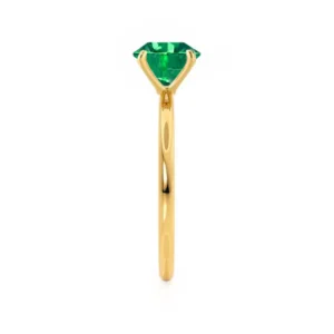 LULU - Radiant Emerald 18k Yellow Gold Petite Solitaire