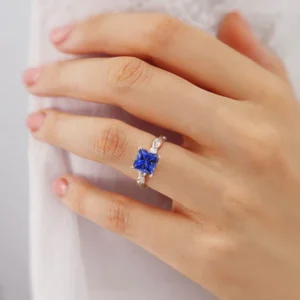 Blue Sapphire Engagement Rings (Lab Grown)
