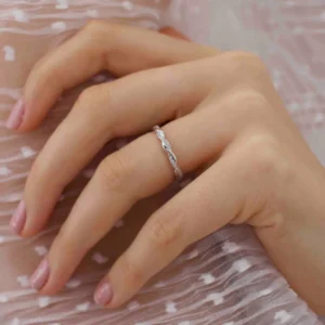 Ring Court Pavé 18k Yellow Gold Eternity Wedding Band