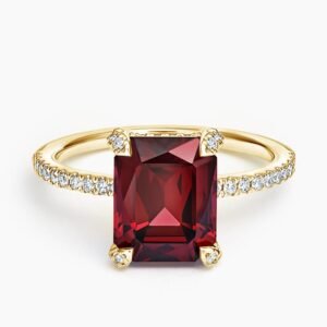 Festivity Garnet and Diamond Cocktail Ring in 18K Yellow Gold